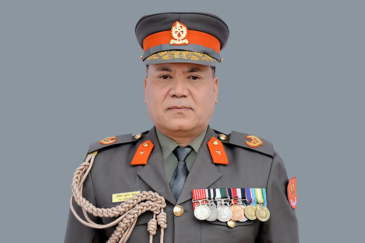सशस्त्रका तत्कालीन डिआइजी श्रेष्ठको पदावधि नथपिनुको कारण पेस गर्न सर्वोच्चको आदेश